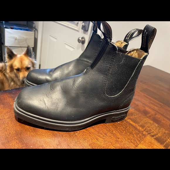 Blundstones - Picture 1 of 4